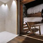Chalet Le Moulin, Courchevel Le Praz, 6 Chambres, Ski In, Ski Out