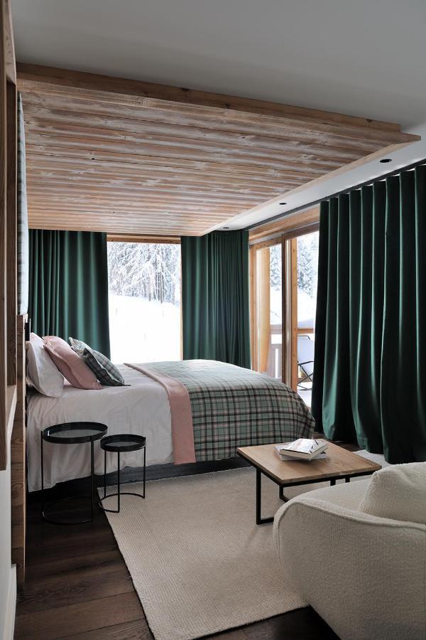 Chalet Le Moulin, Le Praz, 6 Chambres, In, Out Chalet