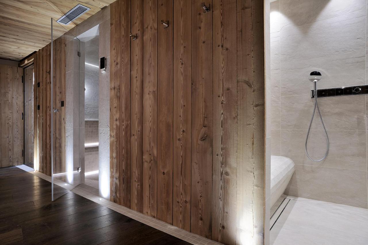 Chalet Le Moulin, Le Praz, 6 Chambres, In, Out * Courchevel