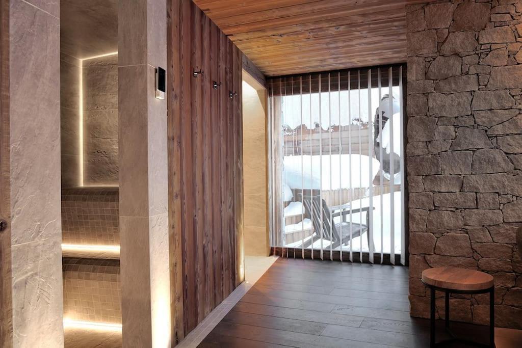 Chalet Le Moulin, Le Praz, 6 Chambres, In, Out